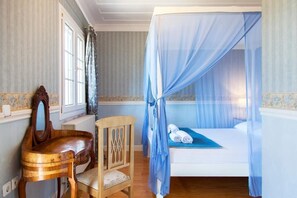 4 soverom, strykejern/-brett, wi-fi og sengetøy