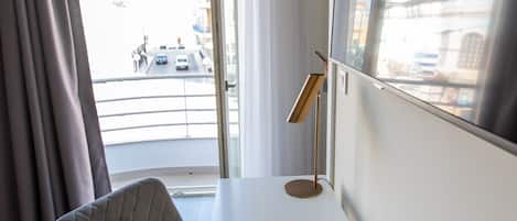 Habitació doble o amb dos llits individuals Deluxe | Balcó