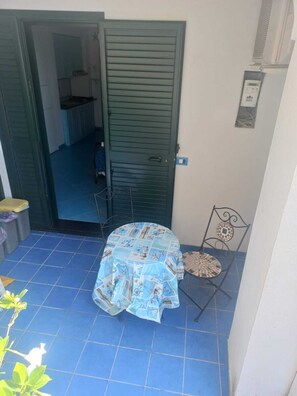 Outdoor dining - STAR MARINE. (CONCA DEI MARINI)