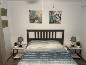 3 chambres, fer et planche à repasser, Wi-Fi, draps fournis