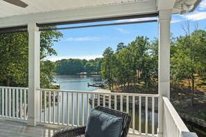 Property grounds - Turtle Cove by SoCharm | Waterfront Home with Hot Tub (Mooresville)