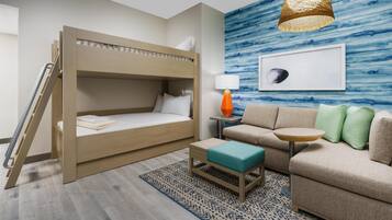 Room (1 kingbed & 1 bunkbed & 1 sofabed) | In-room safe, desk, laptop workspace, iron/ironing board