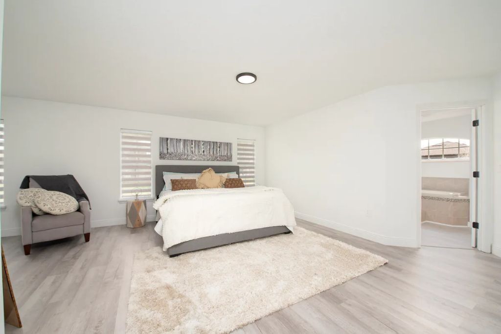 Luxury Modern Farm Style Home Near Orlando Airport