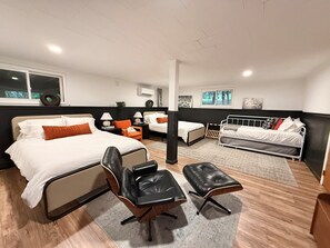 4 Schlafzimmer, Schreibtisch, Reisekinderbett, kostenloses WLAN
