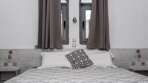 Comfort-Apartment | Zimmersafe, laptopgeeigneter Arbeitsplatz, Verdunkelungsvorhänge