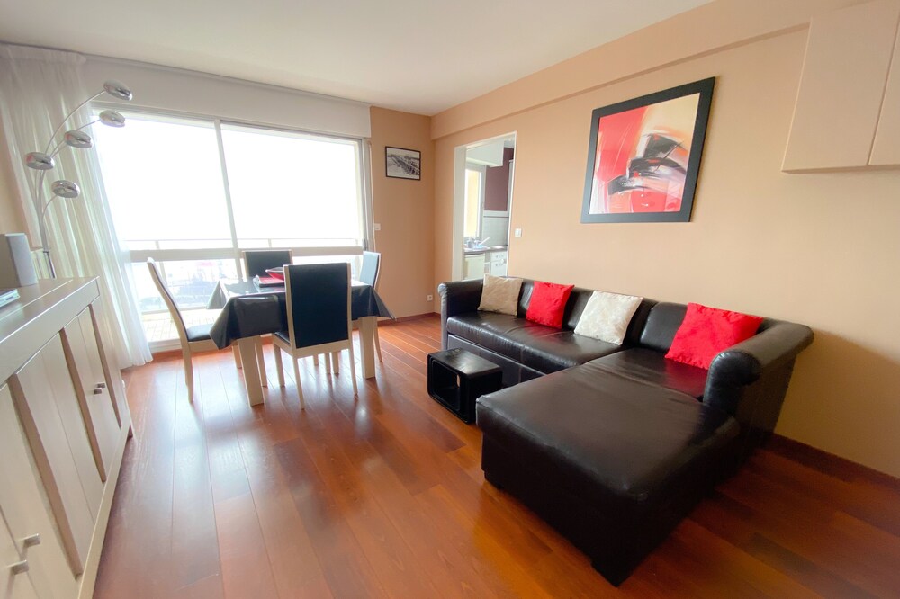 Le Beach, appartement avec balcon et vue sur mer