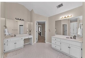 Combined shower/bathtub