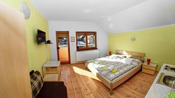 3 dormitorios, tabla de planchar con plancha, wifi y ropa de cama