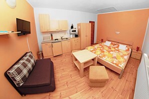 3 Schlafzimmer, Bügeleisen/Bügelbrett, WLAN, Bettwäsche