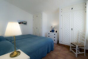 2 chambres, fer et planche Ă repasser, Wi-Fi gratuit, draps fournis