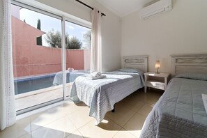 6 bedrooms, iron/ironing board, free WiFi, bed sheets