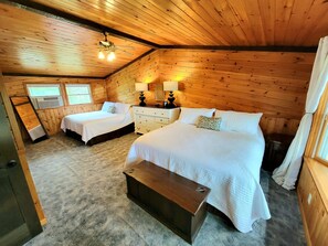 2 bedrooms, desk, free WiFi, bed sheets