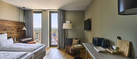 Studio Large | Roupas de cama antialérgicas, frigobar, cofres nos quartos, escrivaninha