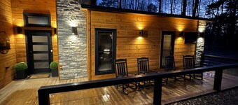 Little Peace of Heaven Cabin is ⭐️⭐️⭐️⭐️⭐️