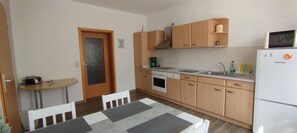 Fridge, microwave, oven, stovetop