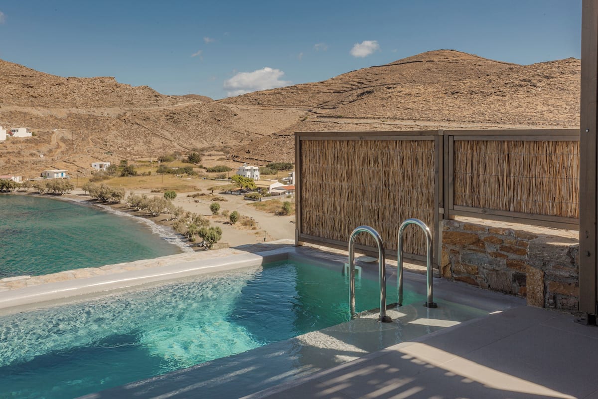 Private pool