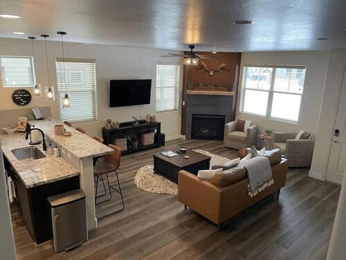 Winter Snow Retreat! Flagstaff Mountain Home