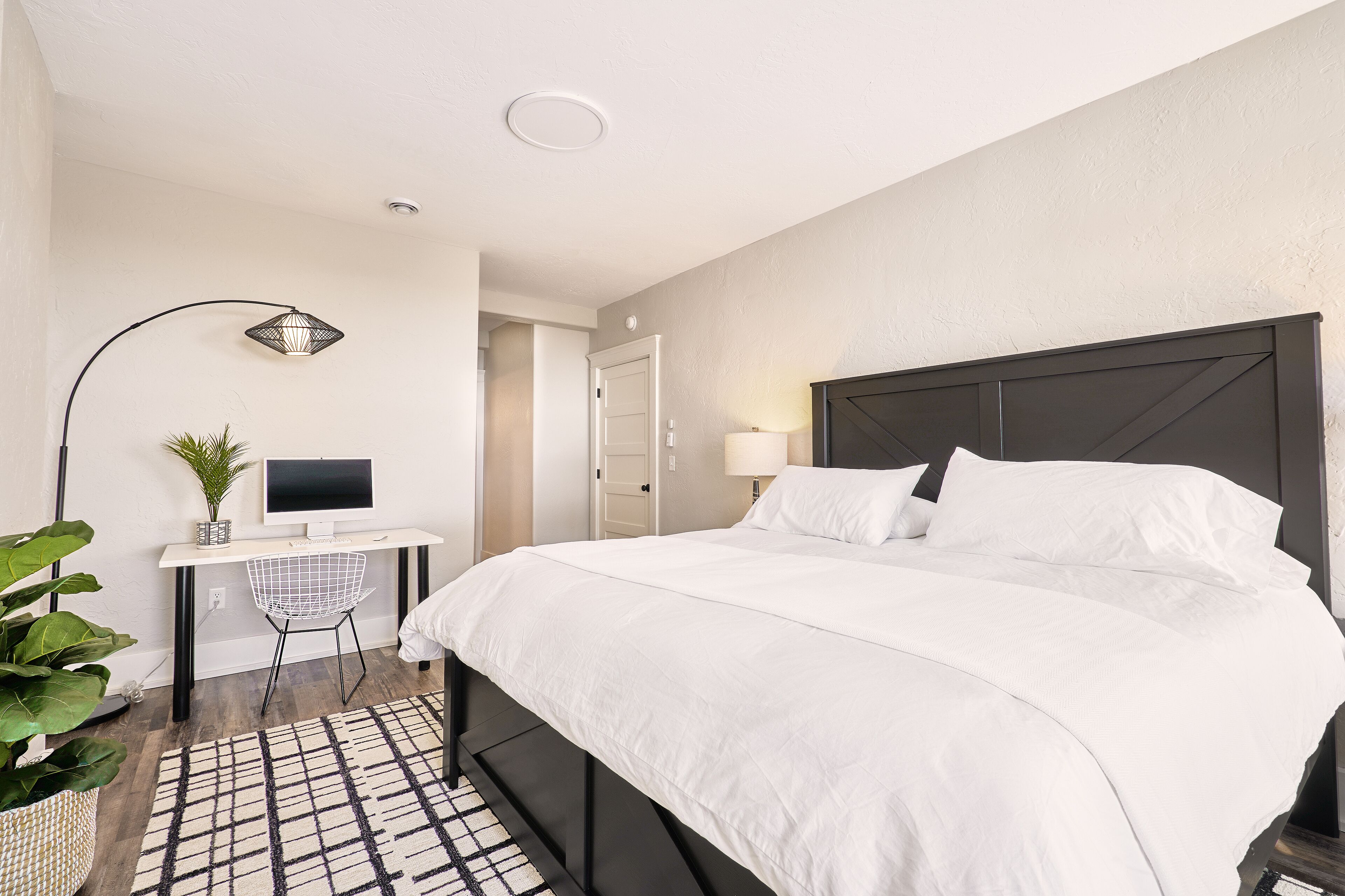 1 chambre, bureau, fer et planche à repasser, Wi-Fi gratuit