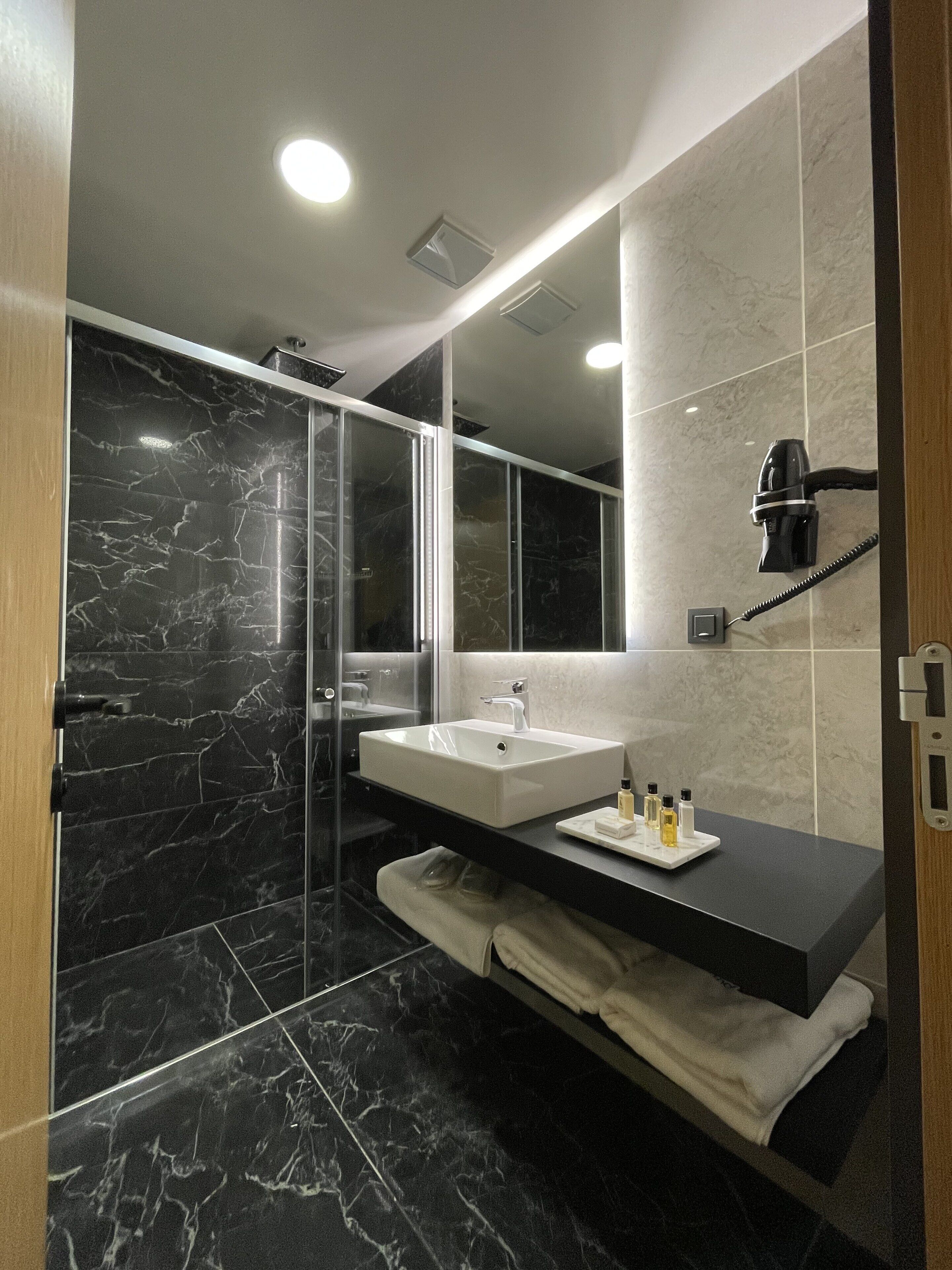 Photo - RW Boutique Hotel