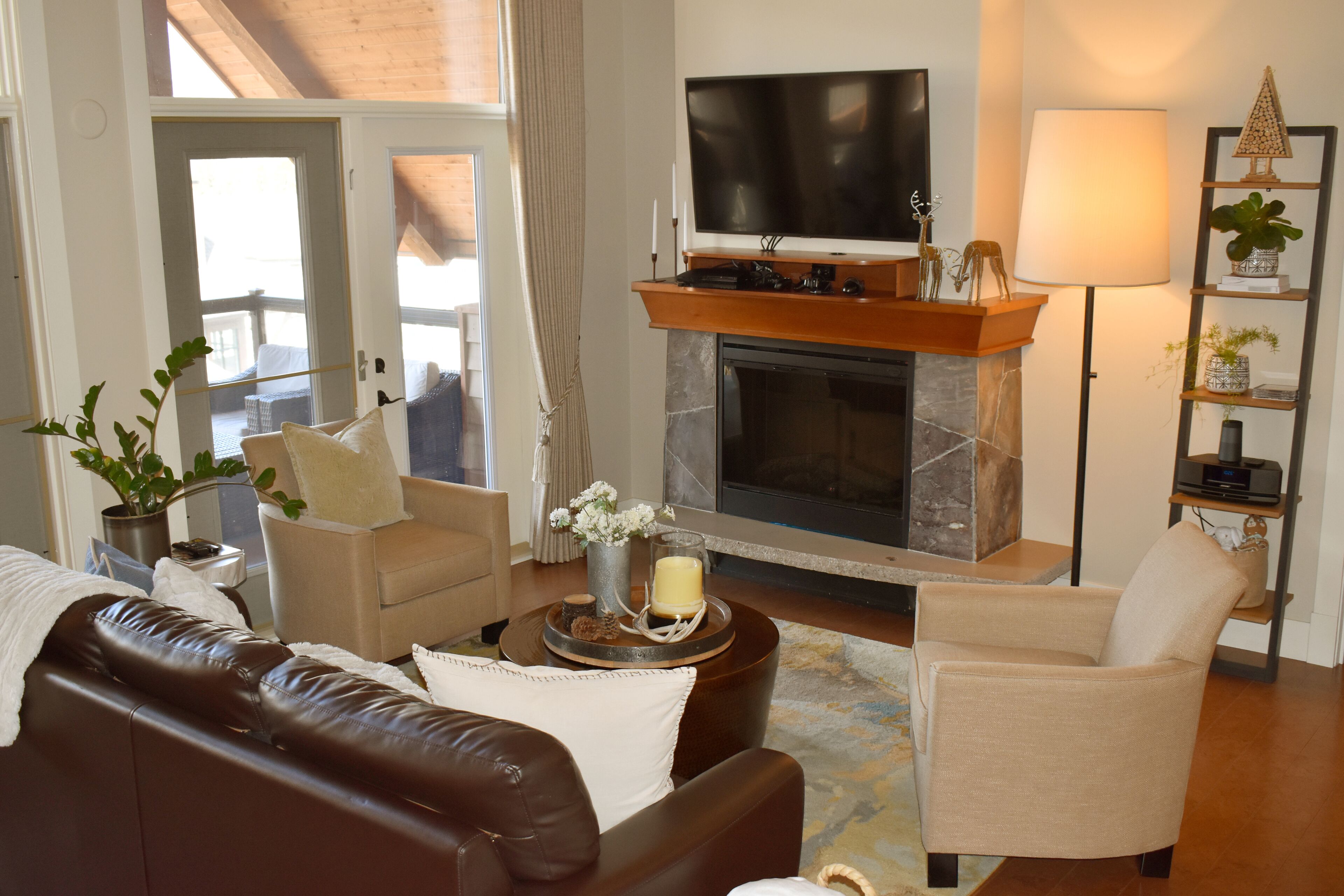 Extraordinary Mountain Penthouse, Spectacular Views, Pool & Hot Tub, Park Pass