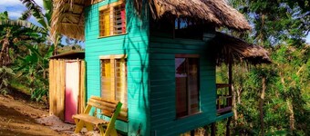 Romantic Cottages in Jamaican Hills w/ hiking trails and Fruit trees on property