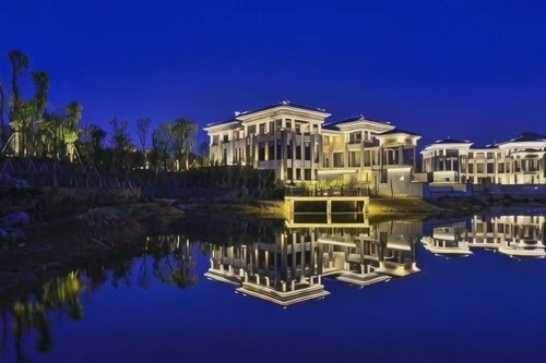 Lotus Villa Hotel
