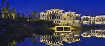 Lotus Villa Hotel