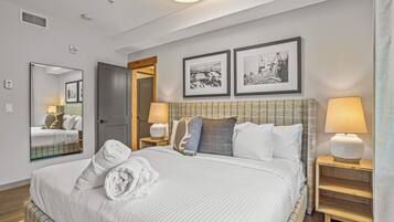 TM213 Three Bedroom Premier Condo | 2 kamar tidur, seprai premium, dan didekorasi berbeda-beda