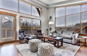 W309 Three Bedroom Premier Condo | Living room | 50-inch Smart TV with cable channels, TV, fireplace