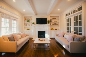 Smart TV, books