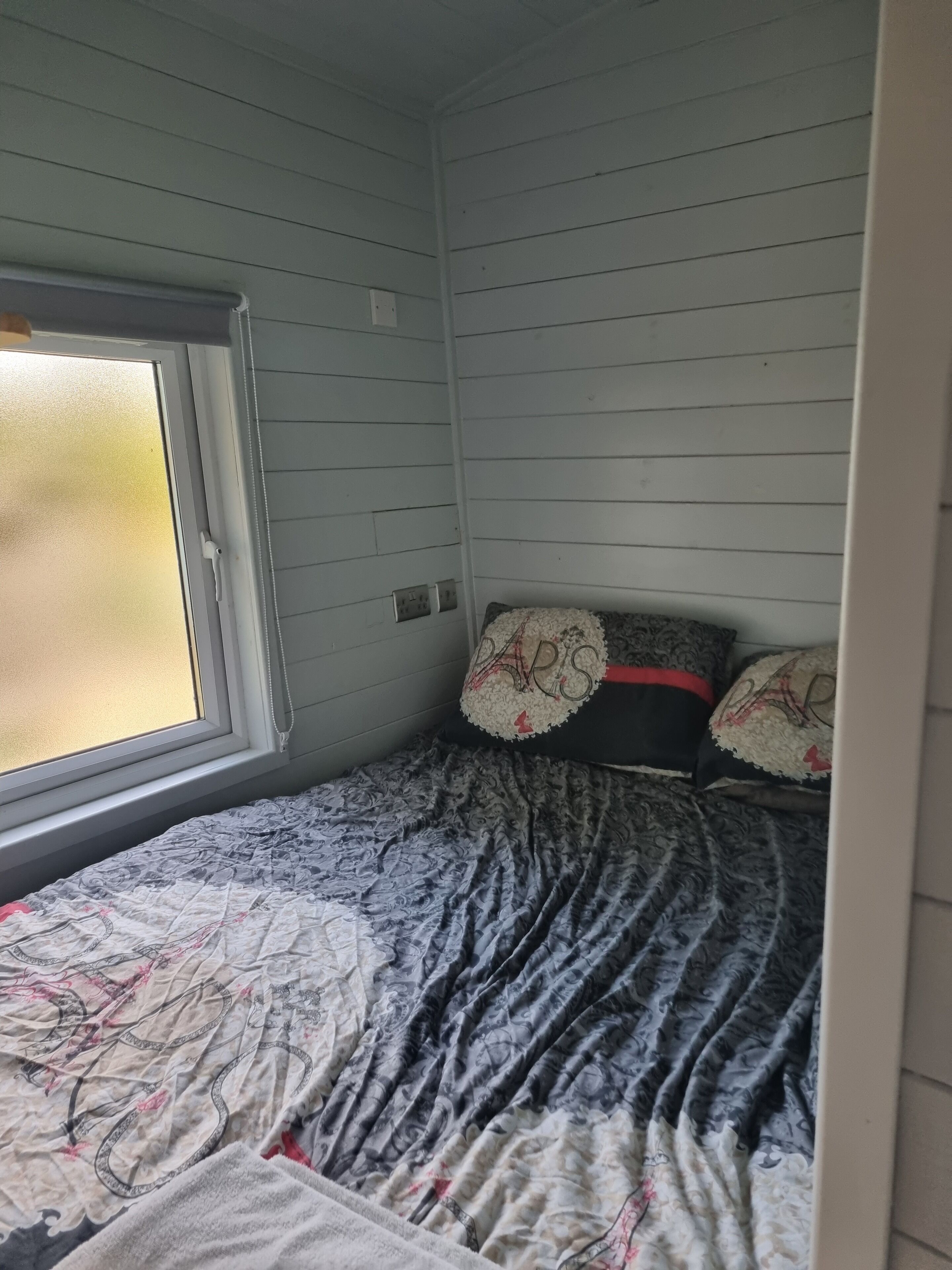 Shepherds Hut - Riverview 3