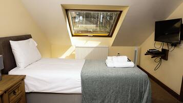 3 makuuhuonetta, silitysrauta/-lauta, vauvan matkasänky, ilmainen Wi-Fi