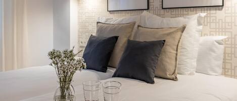 2 dormitorios, tabla de planchar con plancha, wifi gratis y ropa de cama