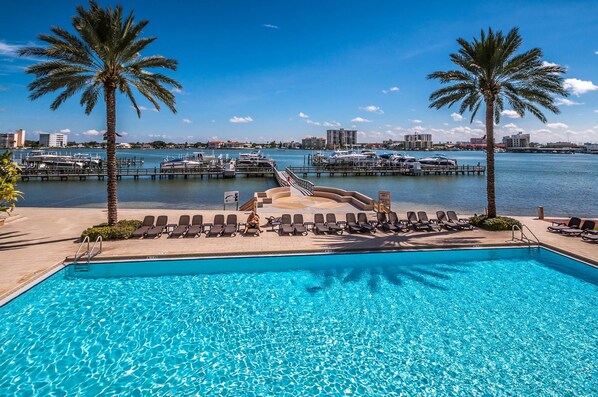 Outdoor pool, a heated pool