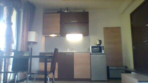 Apartment | Private kitchen - Cozy Bansko Apartment With Amazing Views (Razlog)