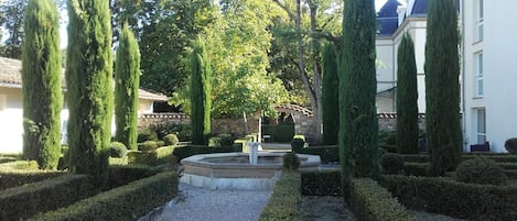 Esterni
