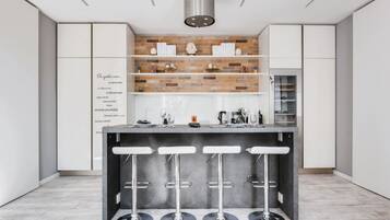 Ofen, Geschirrspüler