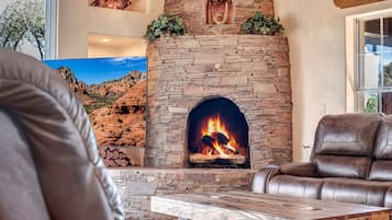 TV, fireplace