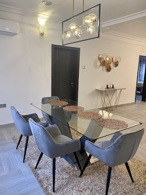 Dining - The Trinity Residence - 4 bed house (Accra)