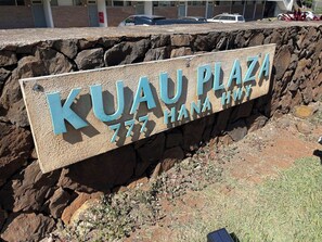 Located at 777 Hana Hwy, Kuau Plaza offers easy access to the surrounding area.