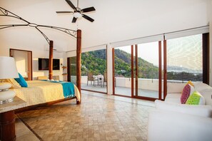 6 bedrooms, desk, travel cot, free WiFi