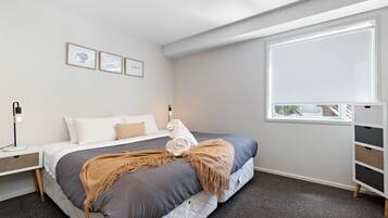 3 bedrooms, iron/ironing board, free WiFi
