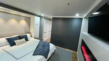 1 bedroom, iron/ironing board, free WiFi, bed sheets