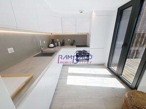 Fridge, oven, dishwasher, toaster