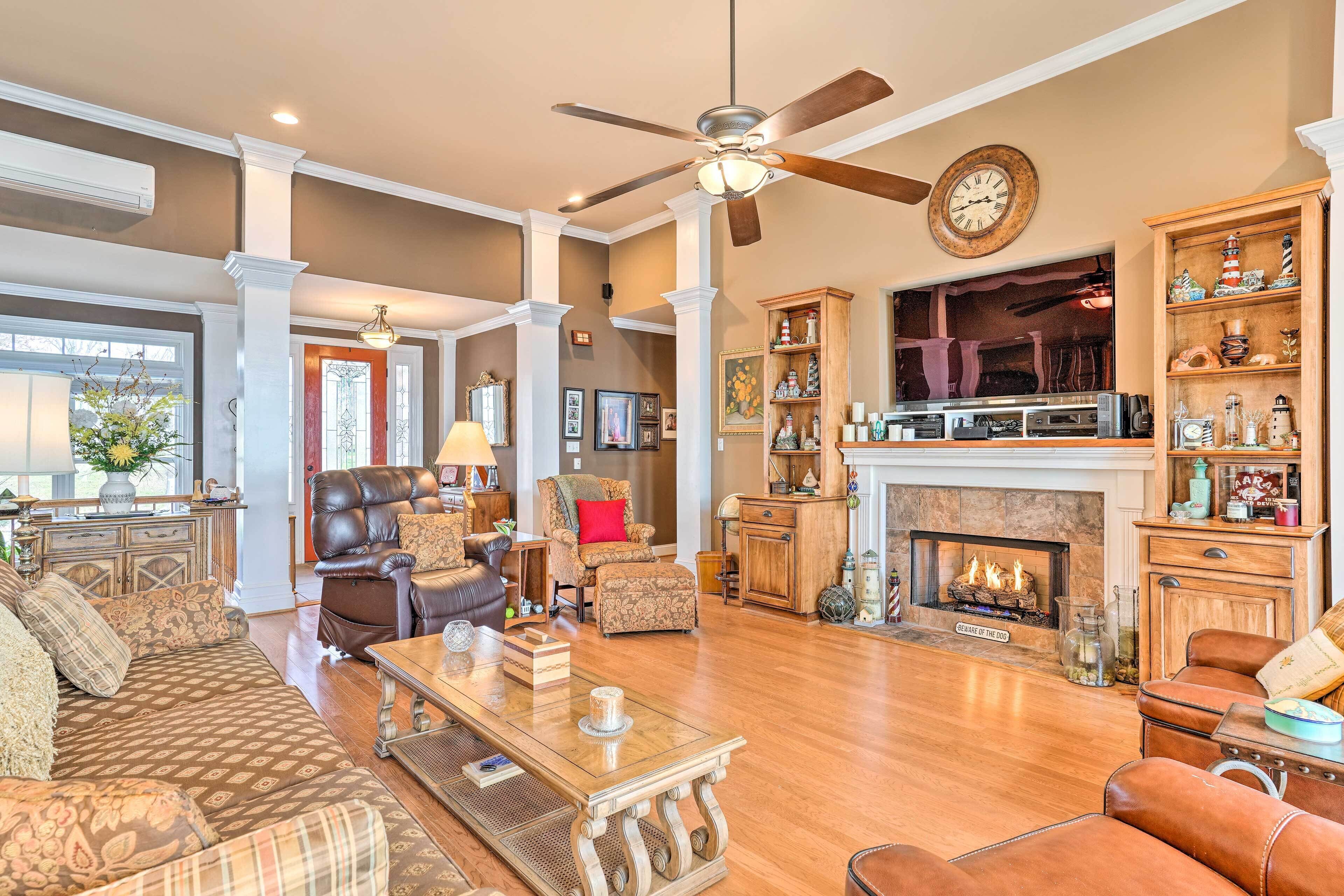 Lakefront House w/ Game Room, Deck & Views!