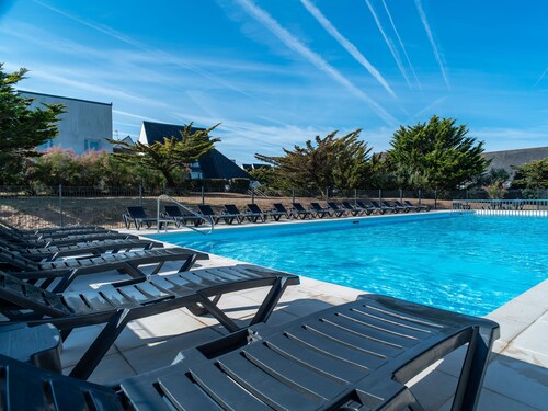 À 200m de la Plage | Apt pour 6p + Terrasse Privée