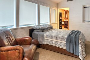 2 bedrooms, desk, Internet, bed sheets - Relaxing Cuchara Retreat on Cucharas River w/ View (La Veta)