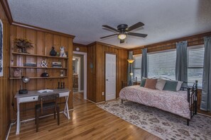 2 habitaciones, escritorio, wifi gratis y ropa de cama 