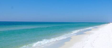 Beach nearby, sun loungers, beach towels