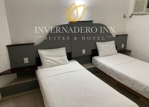 Free WiFi, bed sheets - Invernadero Inn (Boca del Río)